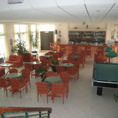 Miramare Bay Hotel Karpathos Town  Exterior photo